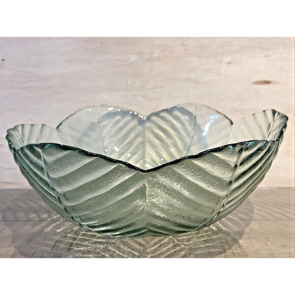 Green Serving Bowl Frosted Glass Leaf Lettuce Cabbage Salad Vintage VTG - Picture 2 of 5